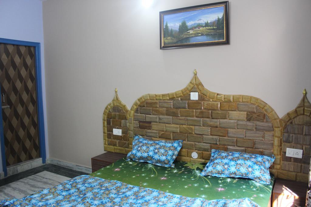 Hotel Golden Crown Laxman Jhula Rishikesh Bilik gambar